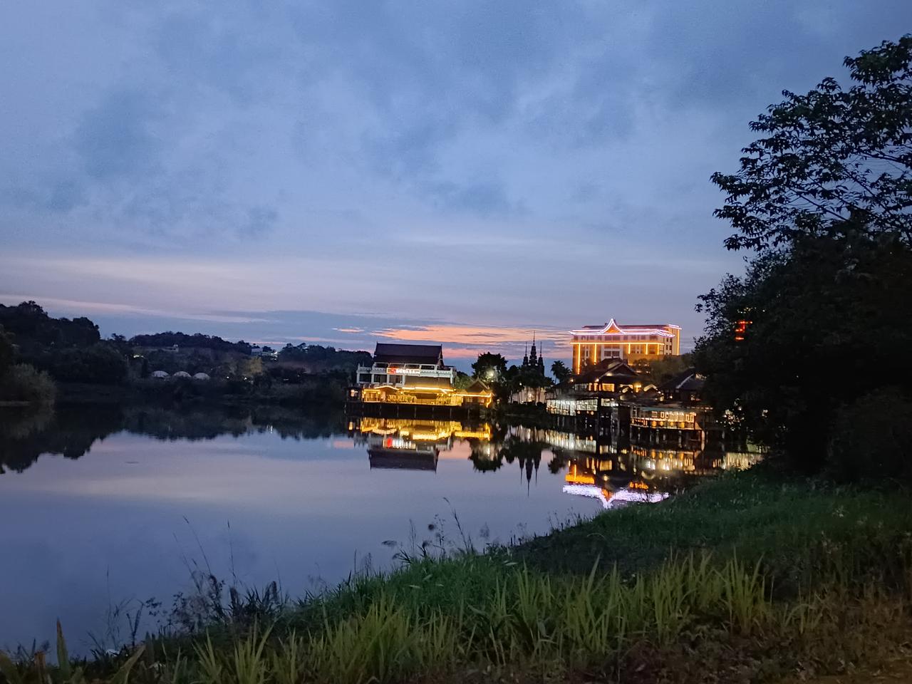 幼儿园—清华北大
小  学—985
六年级—211
初   一—一本
初   三