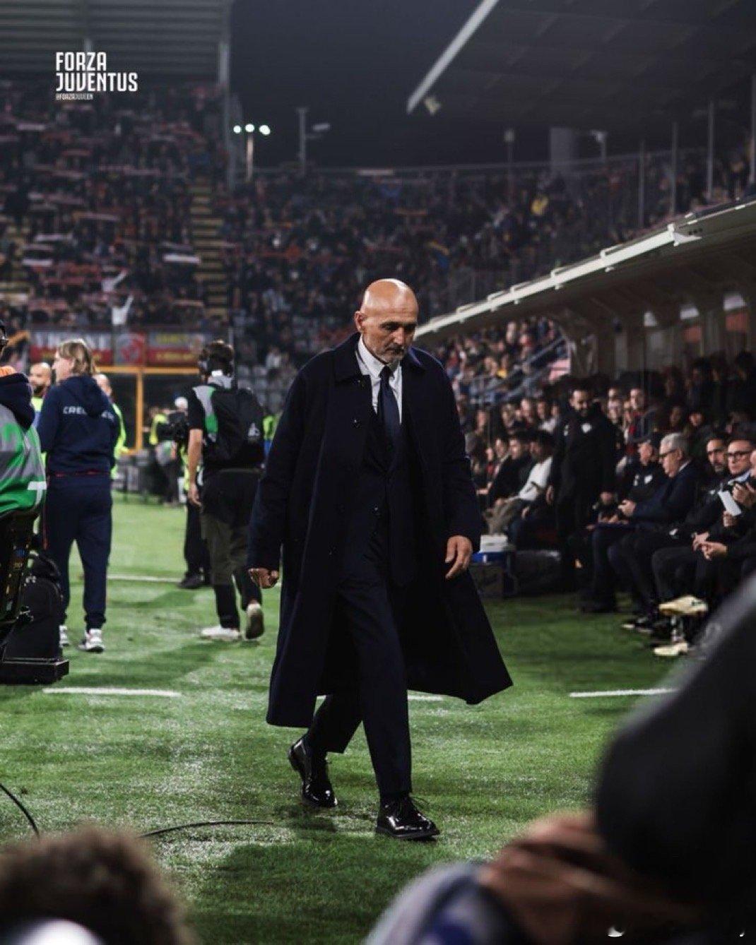 实际上我对斯帕莱蒂执教尤文是带有一些滤镜的，可能是因为正好跟了他那不勒斯夺冠那年