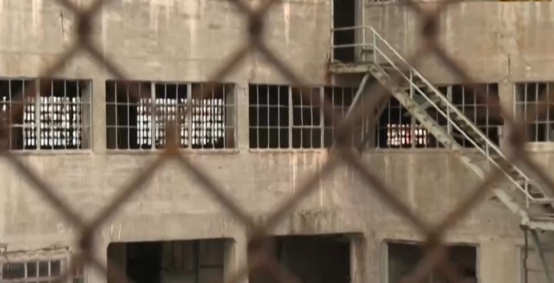 美国新财年预算草案出炉，国防预算猛增4成以上，达到1.45万亿美元。与此同时，对