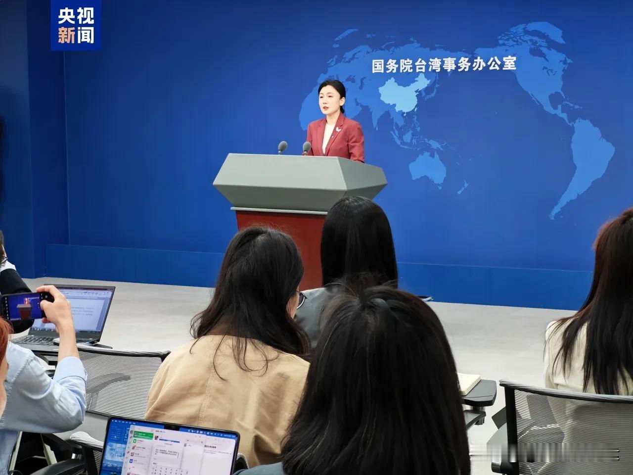台湾扼守西太平洋第一岛链中段，连通东海、南海，掌控东北亚通往东南亚核心海运航道，