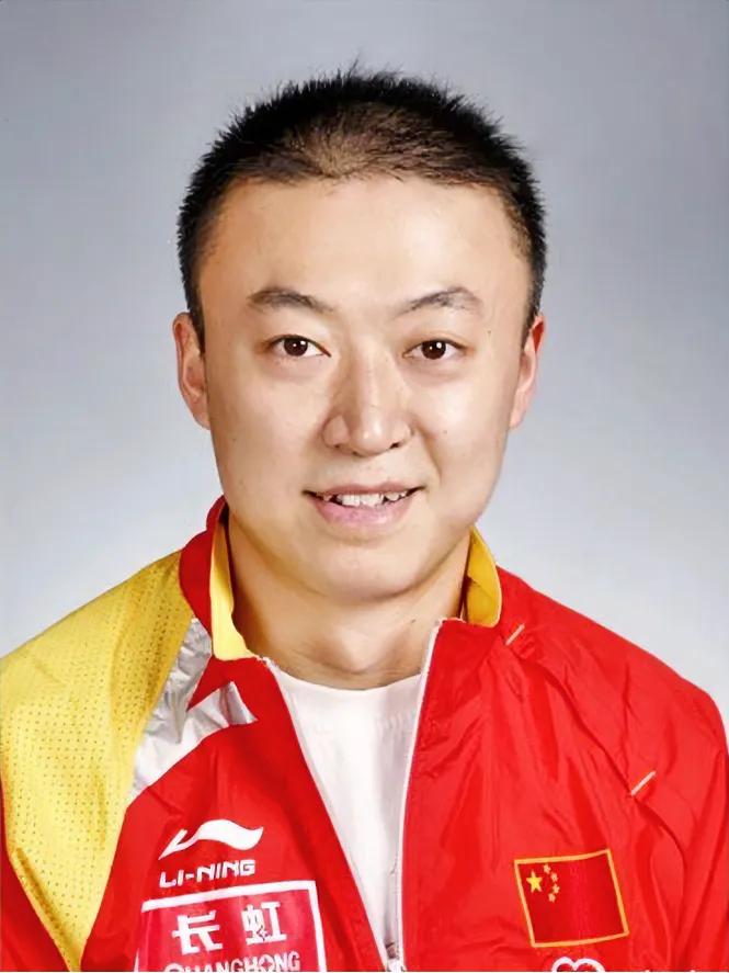中国体坛明星运动员退役后从事的职业：
1、赵蕊蕊—————-作家
2、冼东妹——