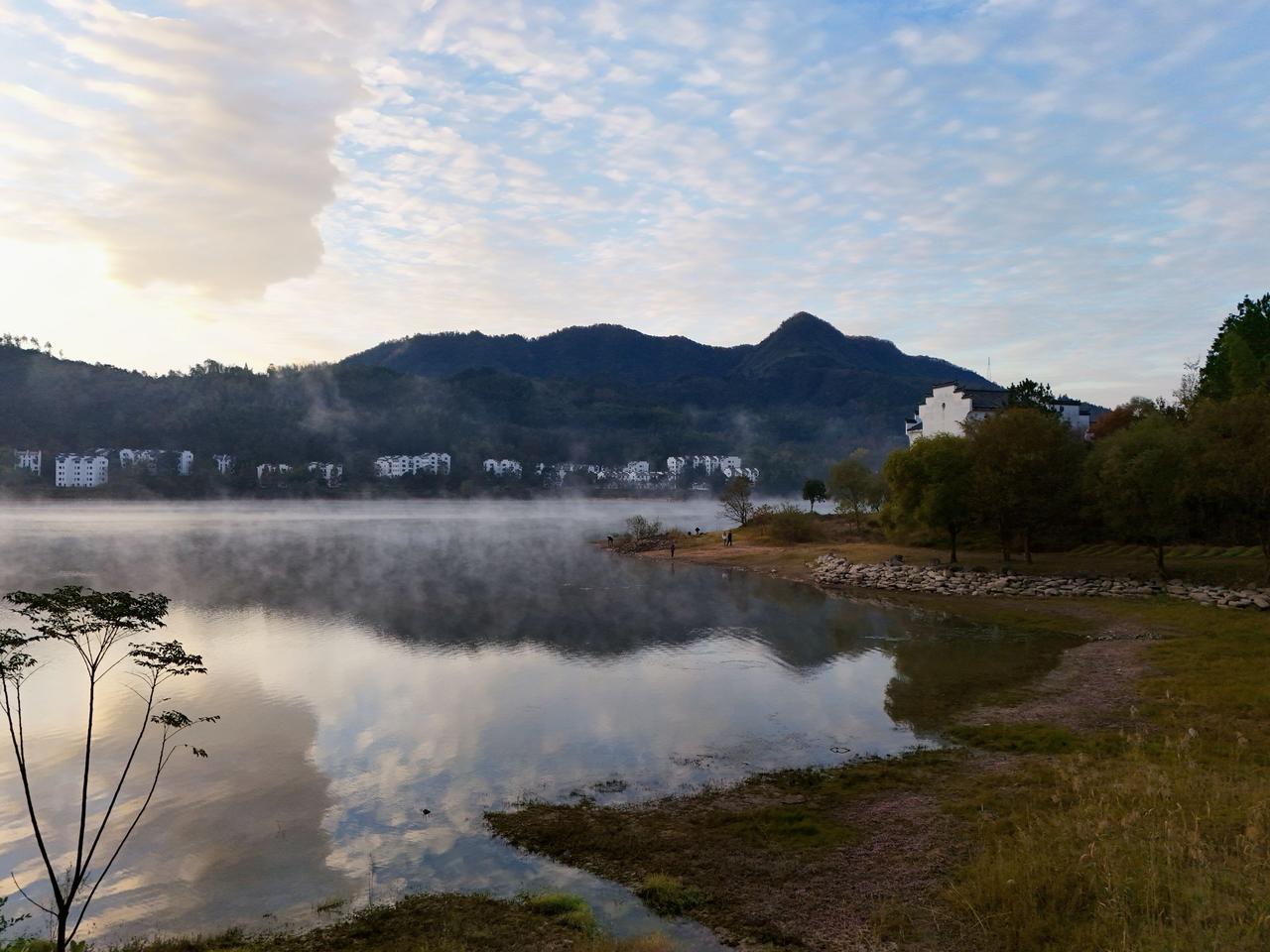 经常有家长跟我咨询孩子的语文学习的问题，语文这个学科真的是比较难提高的，不是说这