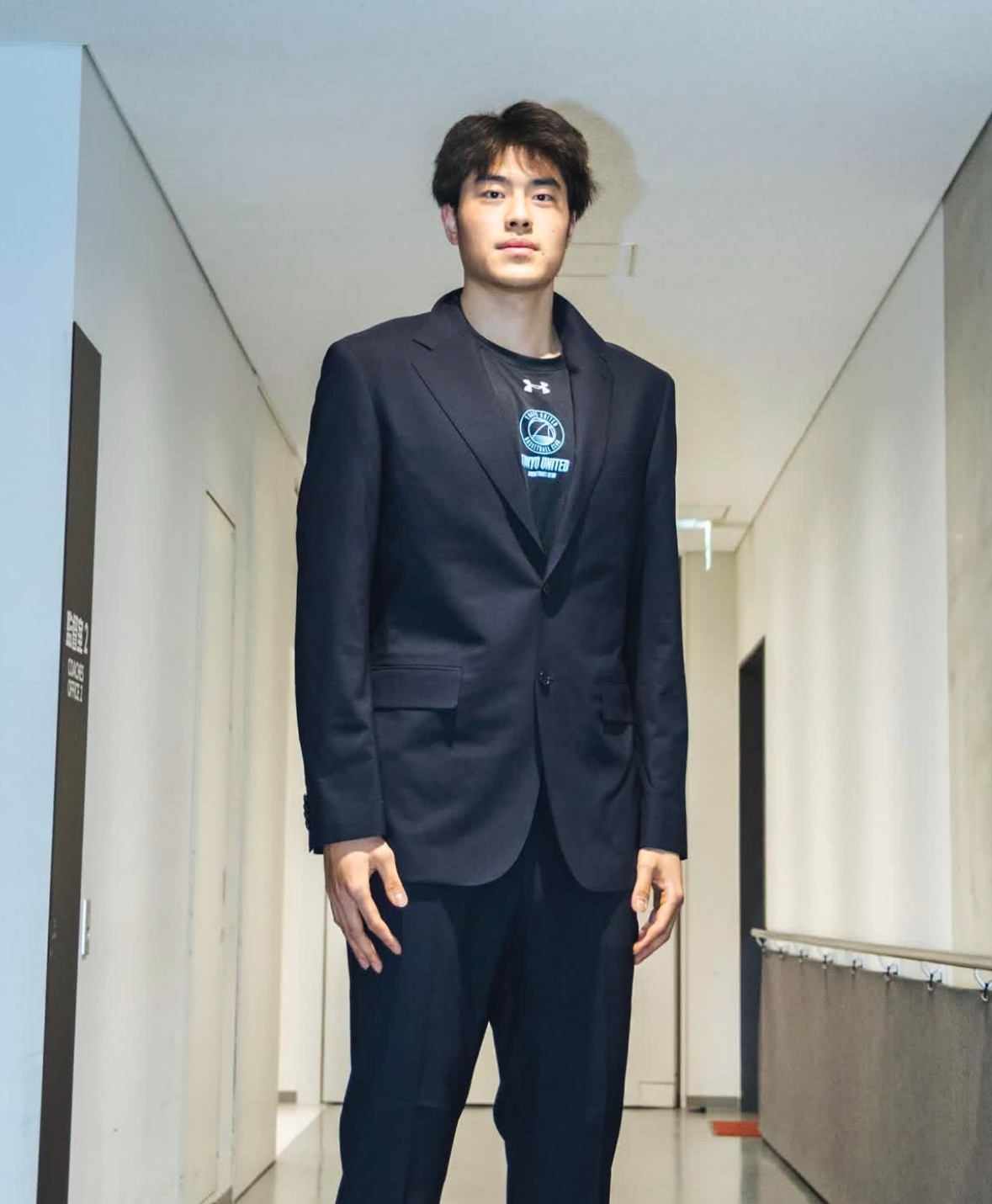 TUBC俱乐部收到赞助的西服任序航上身🤵爱来自辽宁