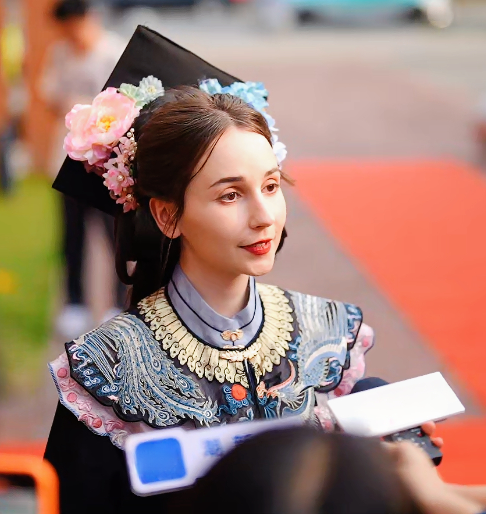 #留学生反向演绎中国公主#你永远可以相信老祖宗的审美~咱就是说这国风的适配度也太