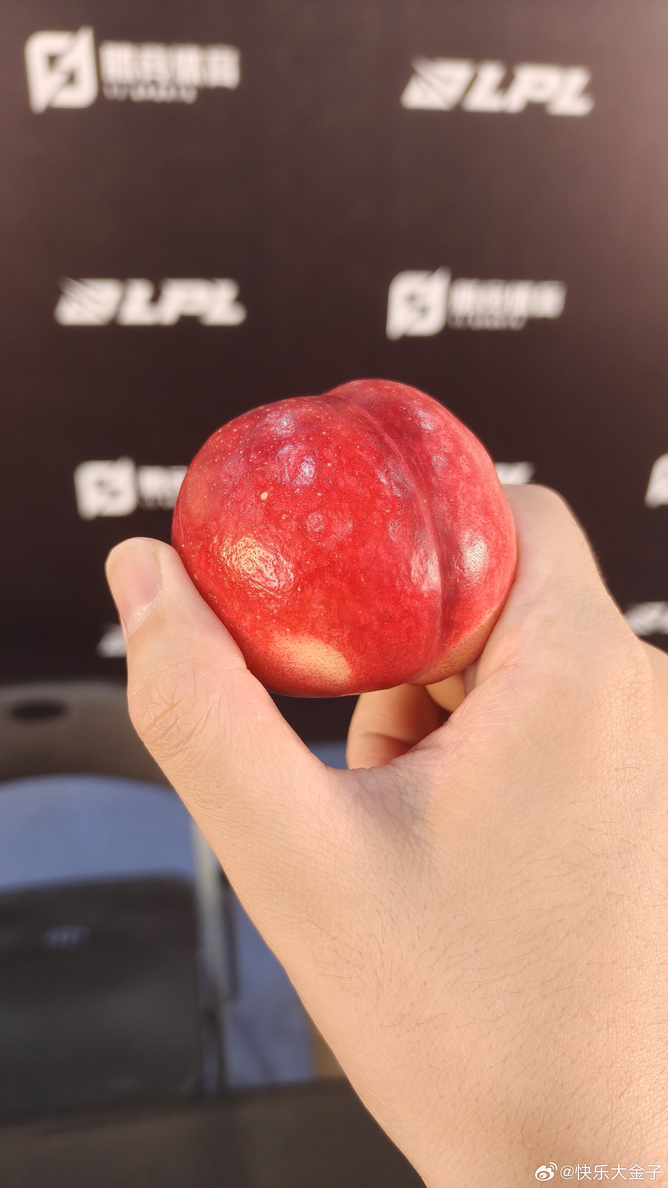 媒体餐有桃🍑，我得吃一个缓一缓tes对战blgblg横扫tes2026lpl第