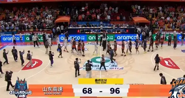 上海男篮大胜28分！2比0淘汰山东挺进半决赛