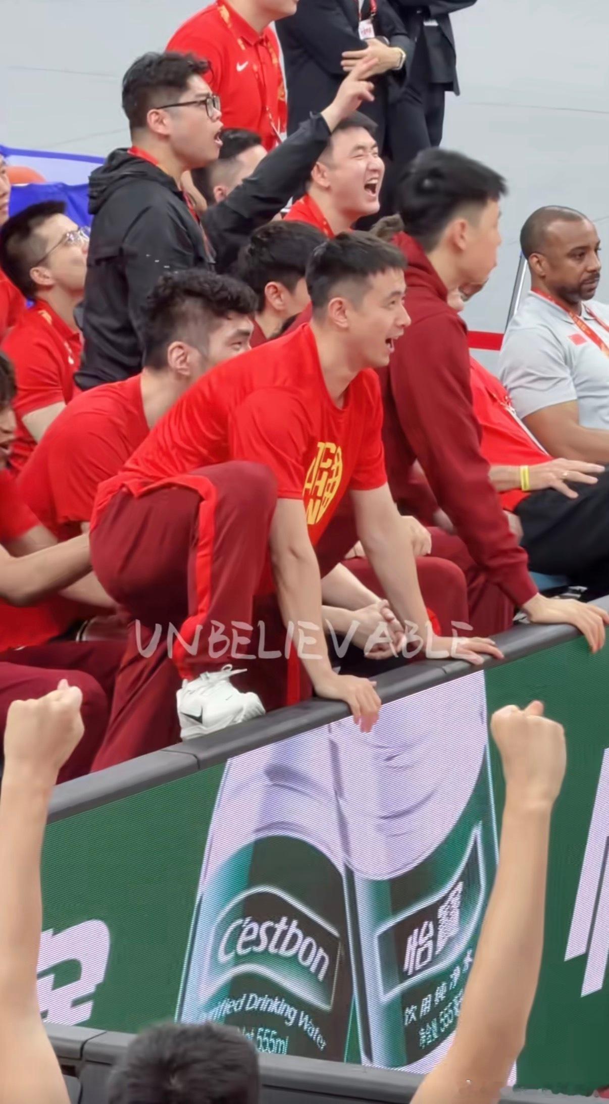 辽宁男篮赵继伟 赵继伟你干嘛呢？