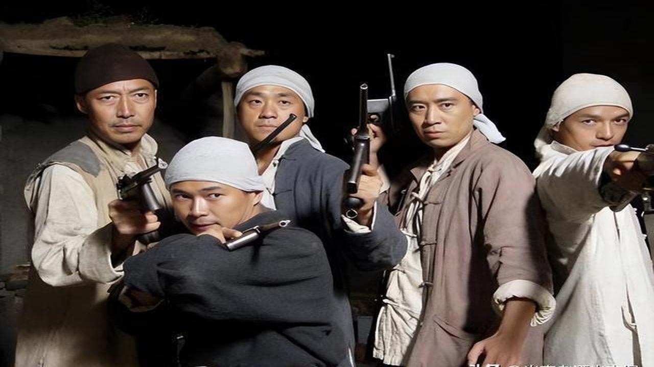 抗战时期，日军以炮楼为据点，铁路为动脉，电话线为神经，对我抗日根据地进行严密封锁