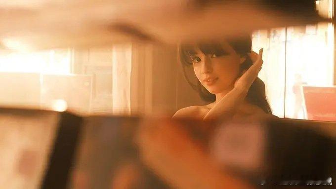 Hybe 国际女团新成员预热 Lexie Leven门面和bighit新男团CO