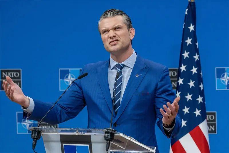 美国这架势难道是要与东大开战吗？近期，美国国防部长赫格塞思在接受媒体采访时宣称：