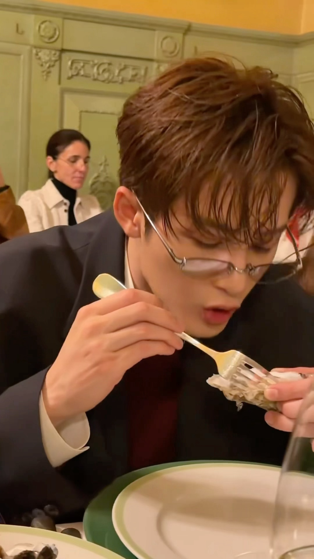 看檀健次吃播，他是有多爱吃生蚝！