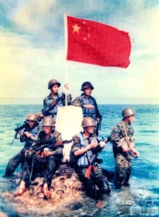 后院起火！美军深陷伊朗泥潭，东南亚冒出第二个伊朗，解放军重兵挺进南海
 
美国强