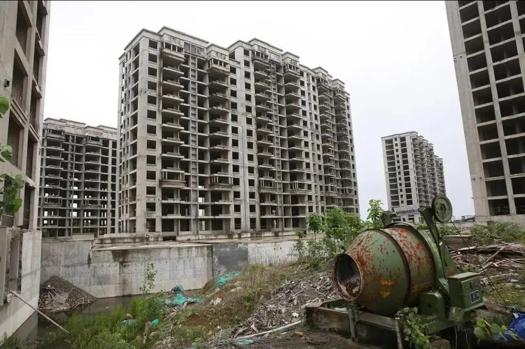 2018年下半年开始看空房市，因为很多城市的租金年回报率低于2%了，50万的房子