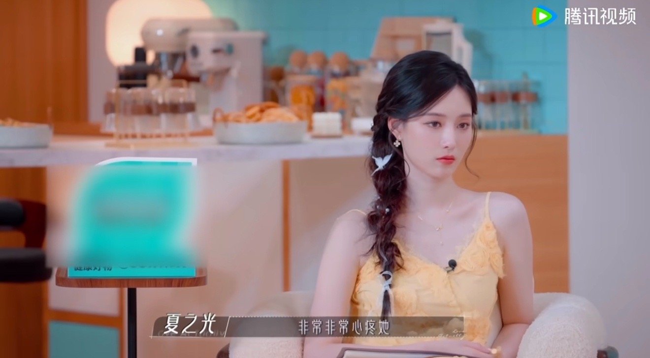 夏之光心疼咖咖哭了 夏之光的情绪感染力太强了！看到咖咖的经历，他瞬间绷不住落泪，