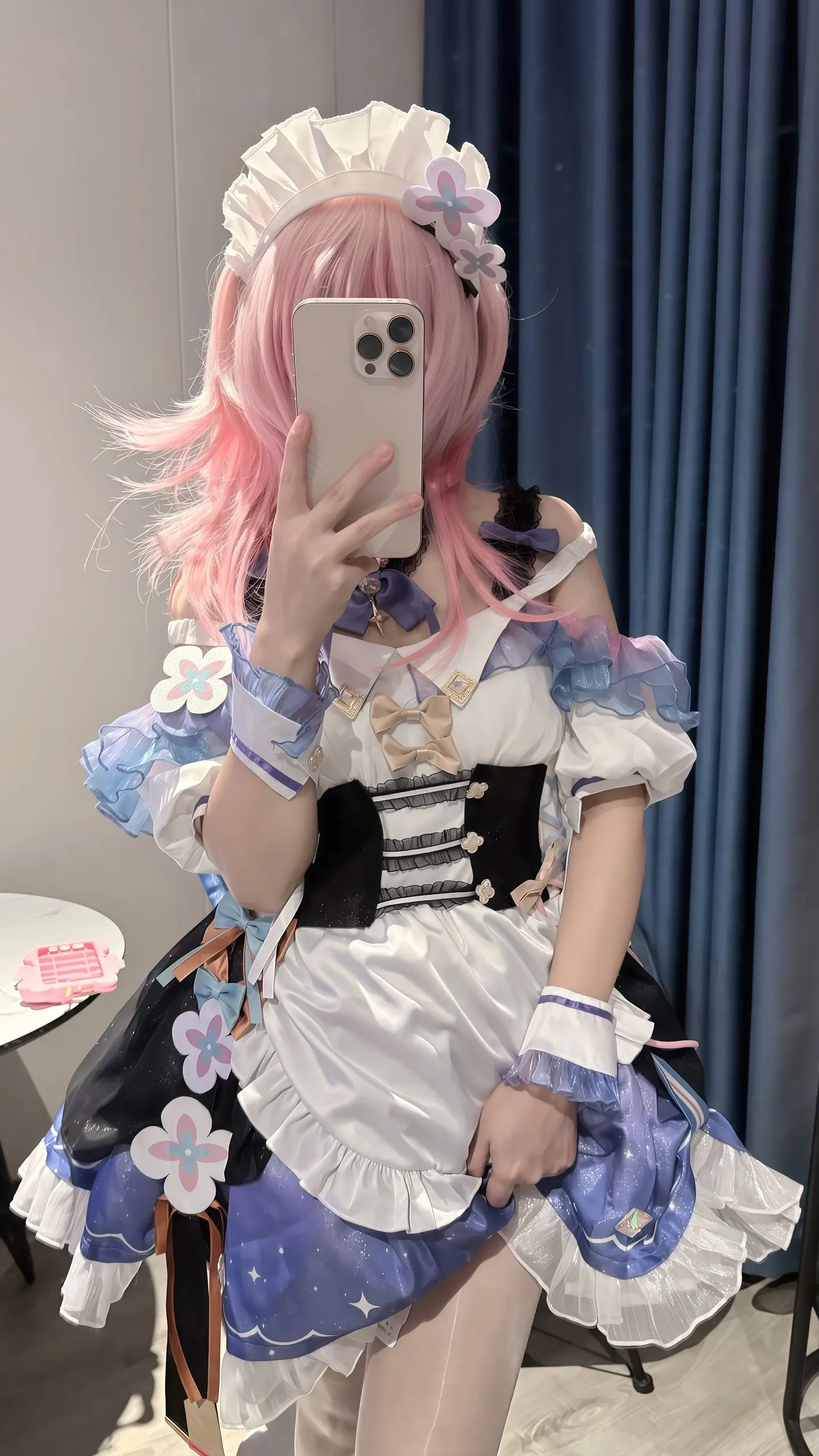 是女仆三月七，我们没救了