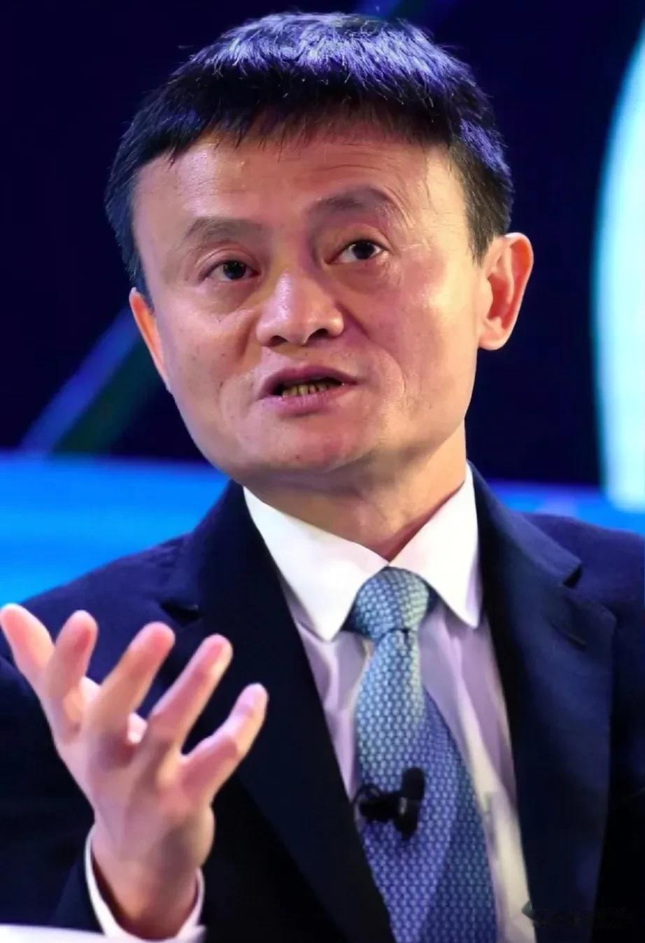 不管马云何去何从，他的四大贡献值得肯定:

1.一定程度上改变了银行，支付宝之前
