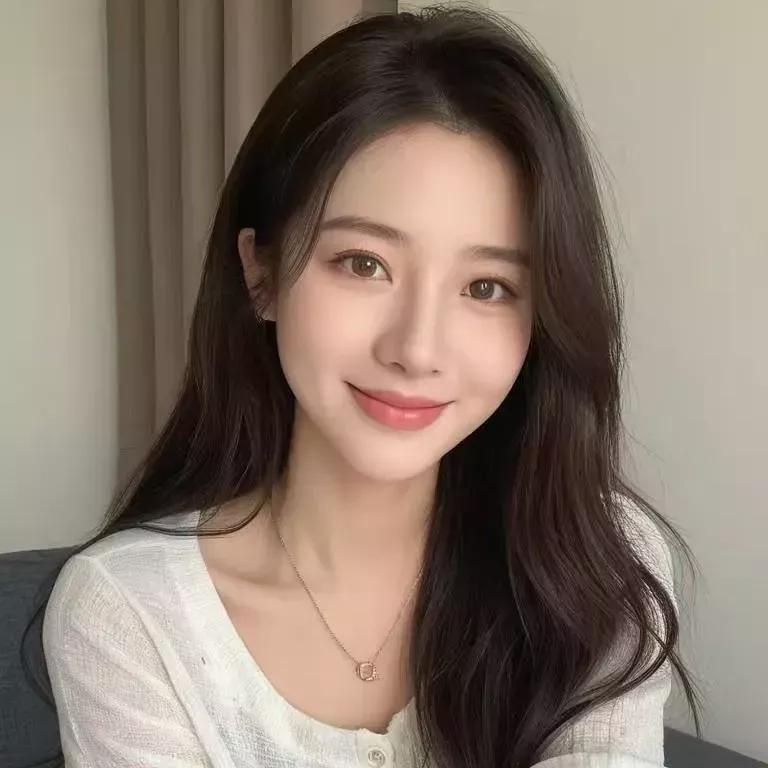 眉眼如画，笑靥如花。她笑靥如花 温婉出众 温婉眸光 淡雅笑靥 仍然笑靥如花 缘于