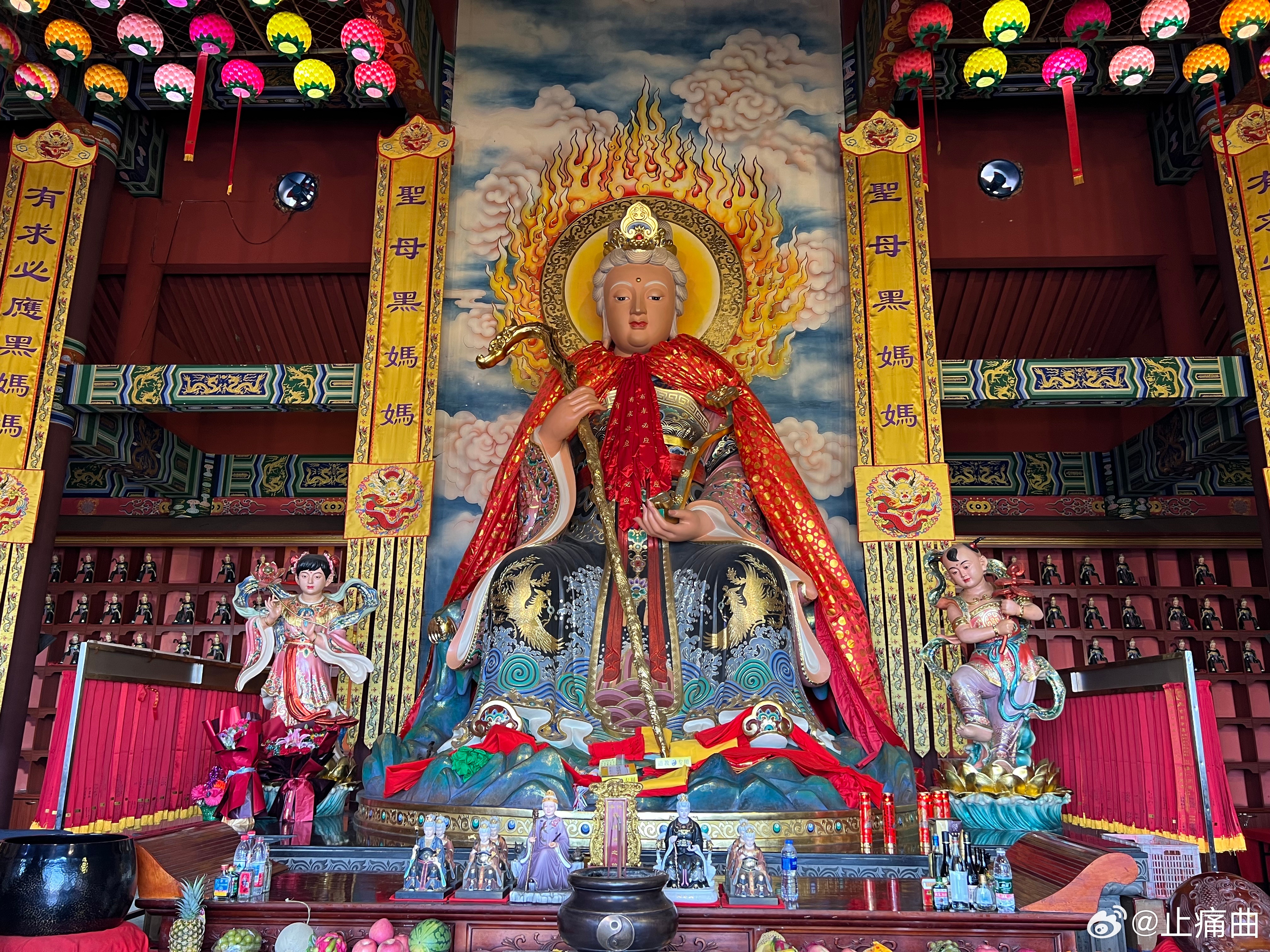 都说冬至大如年，祈福要选灵验地！铁刹山的冬日藏着双倍能量，登高时感受山间温润磁场