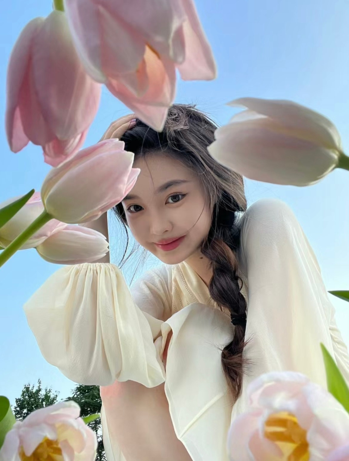 存一些郁金香拍照姿势🌷 ​​​