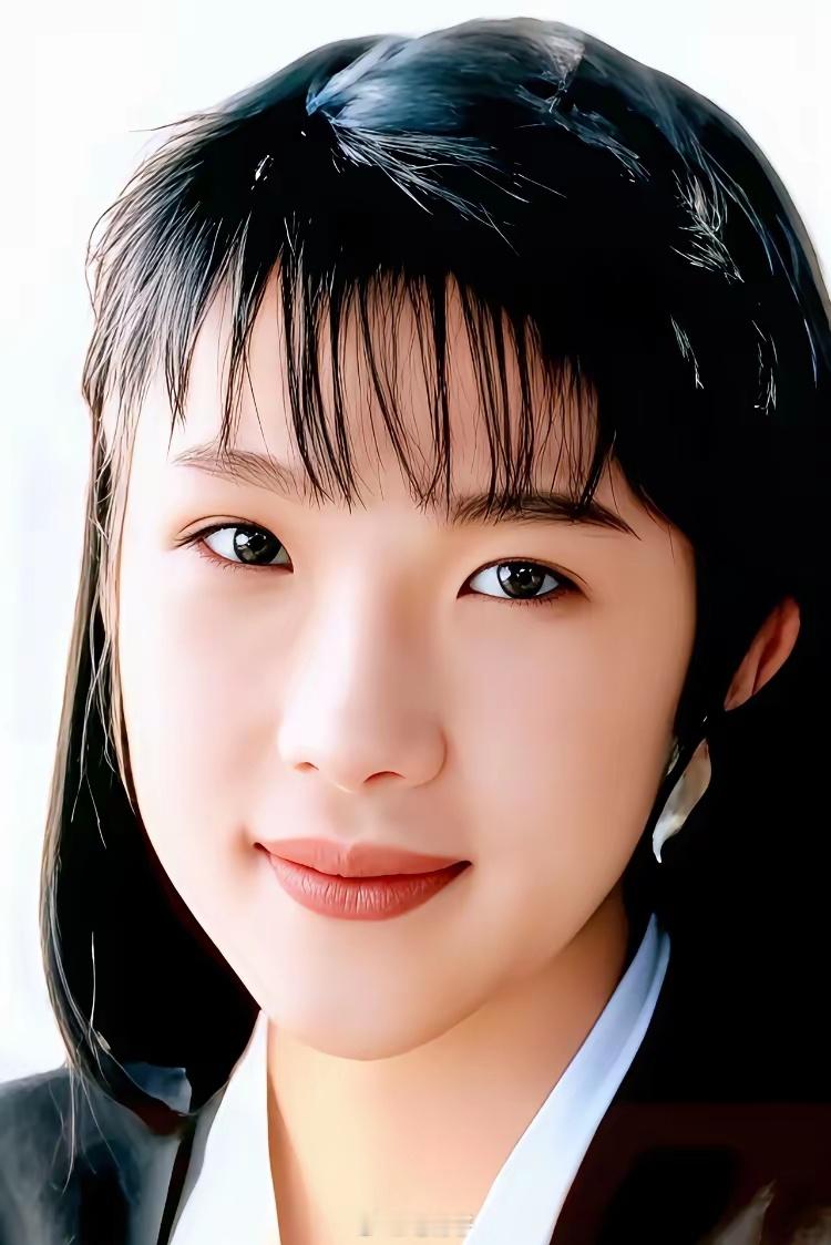 高市早苗的面相为何有如此可怕的变化 ❓这女人到底经历了什么？面相怎么会产生如此可