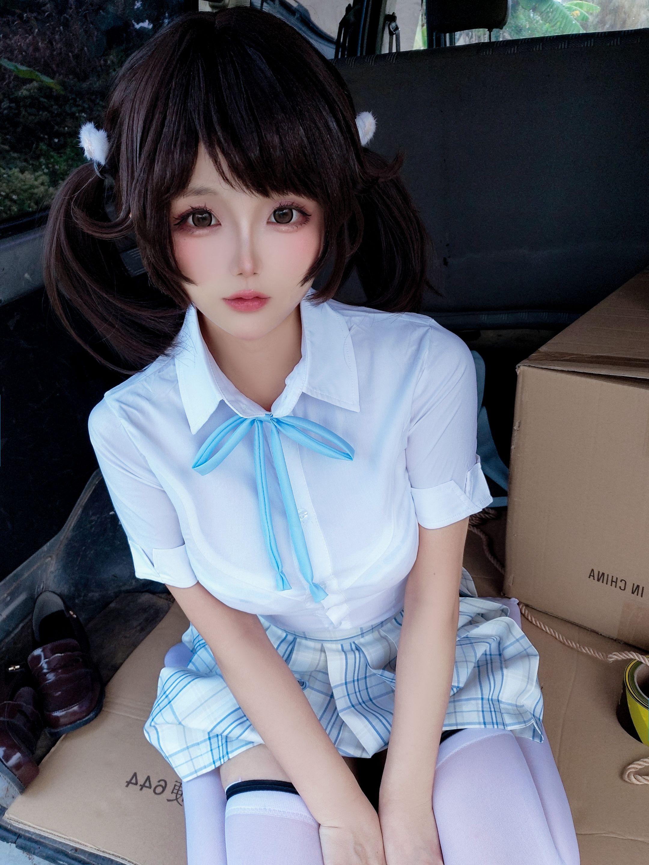 失恋了，谈了那么久，她说她家里人不同意，特别是她老公