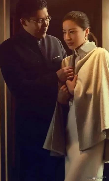 霍启刚和郭晶晶的这组大片真是绝了！这才是爱情最美的样子，看到他们，我又相信爱情了