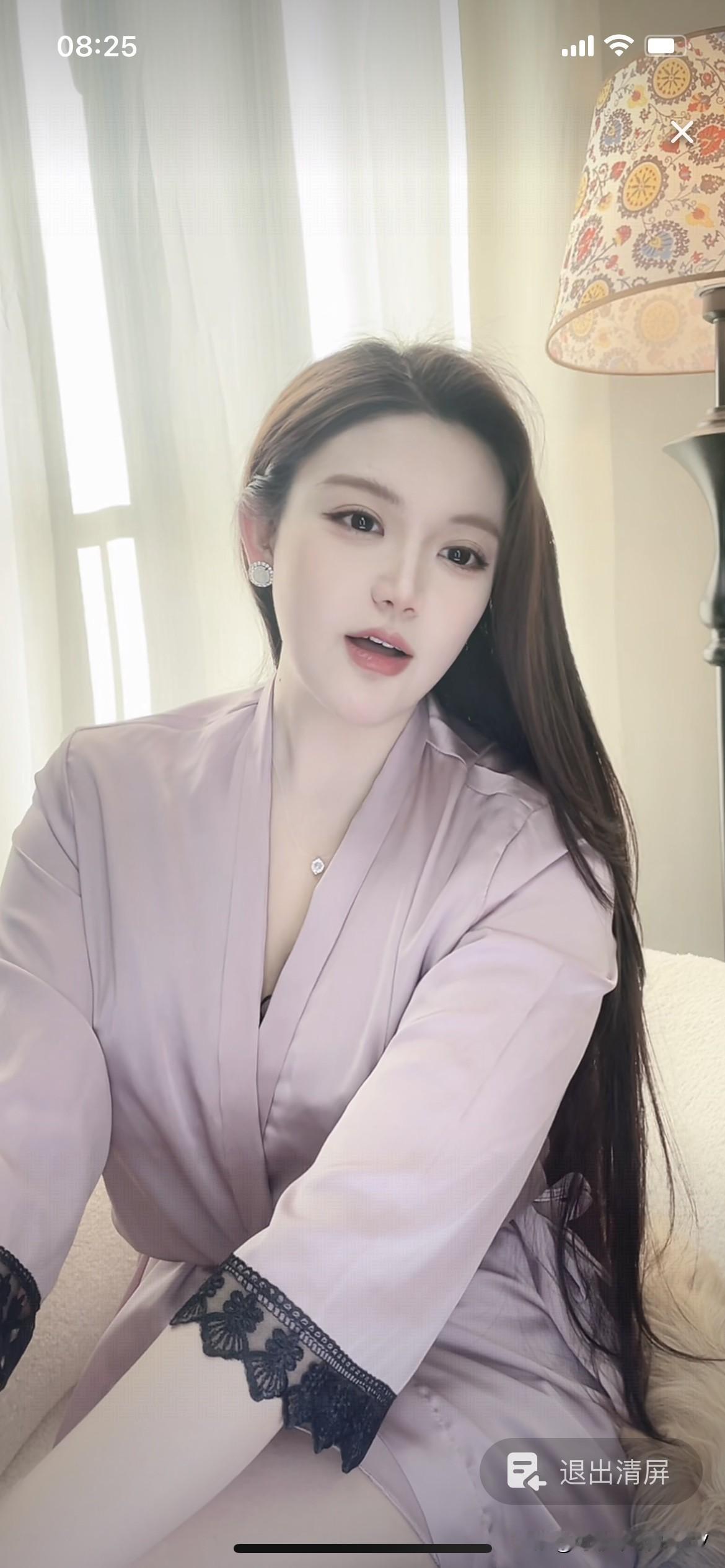 淮安这地方，简直就是淮扬菜的“圣地”啊！游客一踏入淮安，那“正宗淮扬菜”五个大字