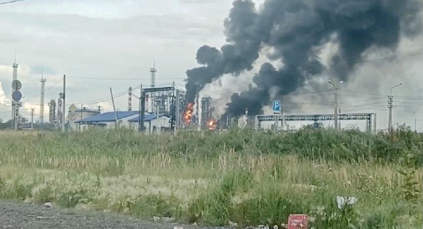 乌克兰军方宣布，其无人机深入西伯利亚地区，击中位于俄罗斯鄂木斯克市（Omsk）的
