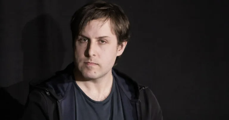 #美企创始人称能活1000岁的人或已出生# 【Neuralink联合创始人：首批