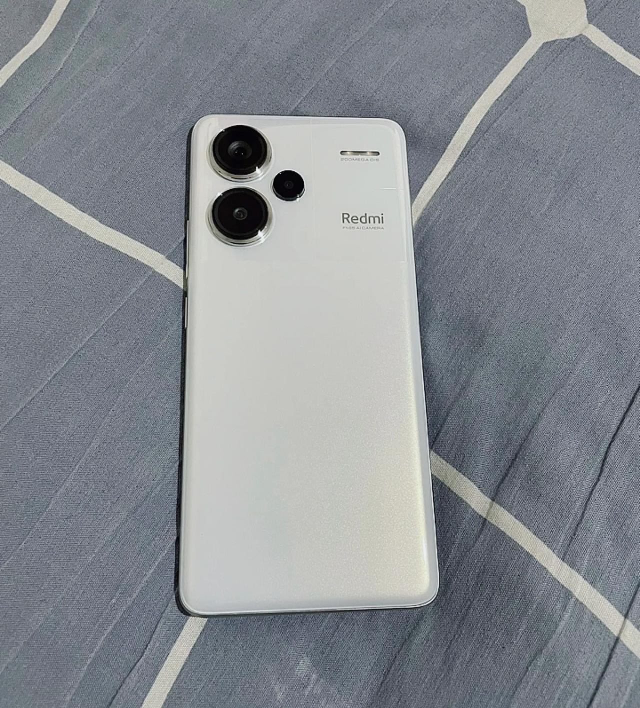 Note13pro➕，相见恨晚，晚上做梦都笑醒系列？

1.颜值真tm高，精致感