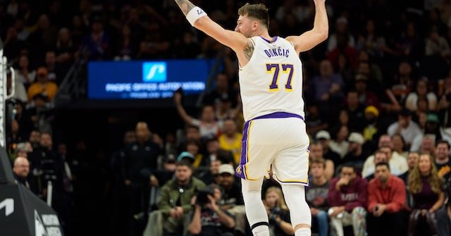 卢卡·东契奇为湖人队友准备节日礼物