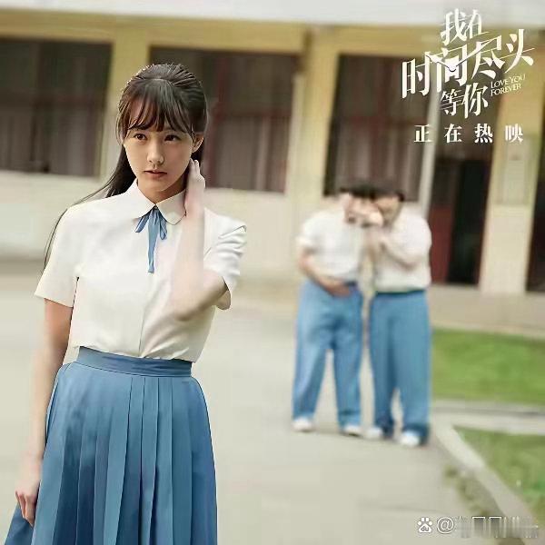 李一桐和包上恩，底子、身材、演技、敬业度全在线上，不闹事、戏约不断，连黄蓉都演过