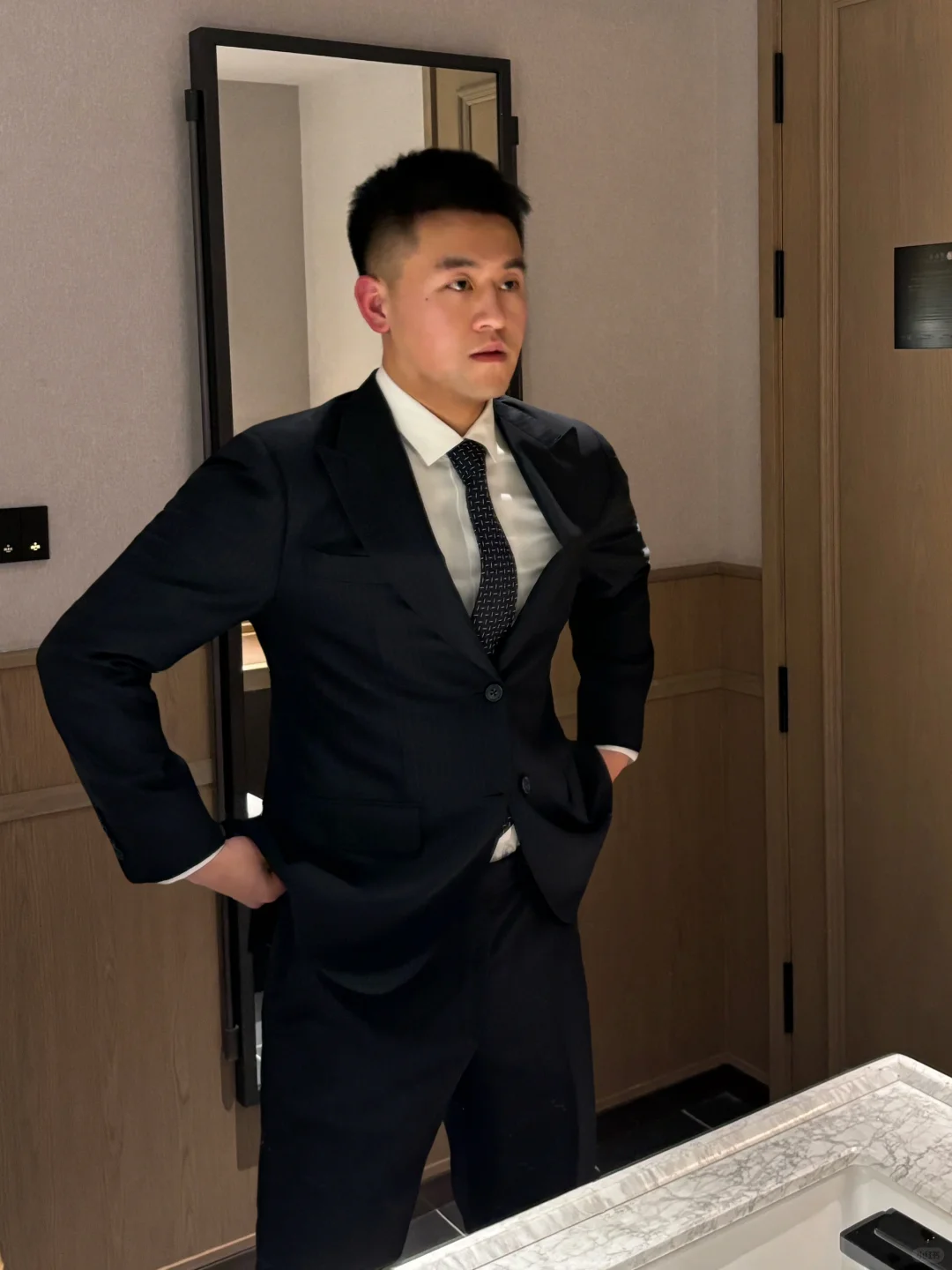 西装 寸头 ootd