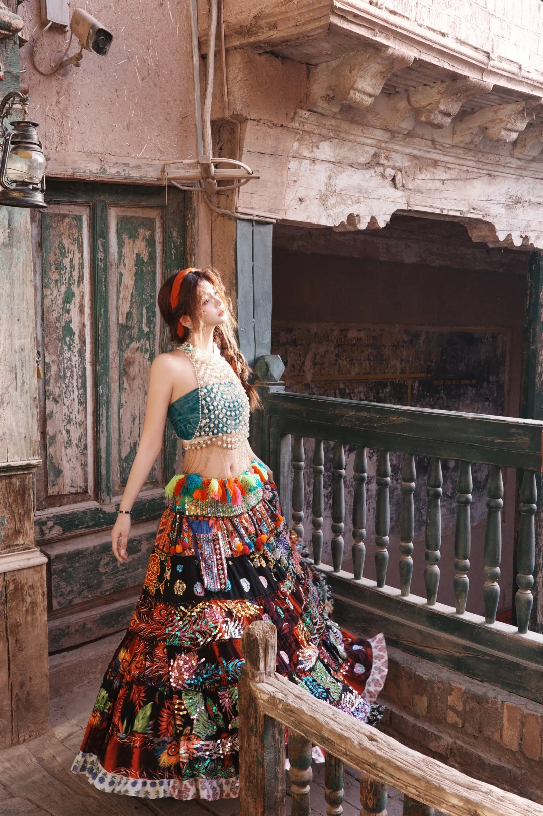 深秋的古堡，色彩斑斓的异域公主