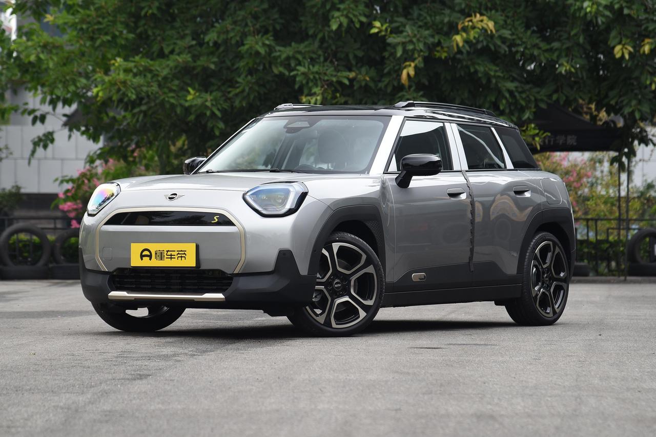 【电动MINI ACEMAN将于8月27日上市】近日，我们从官方获悉，电动MIN
