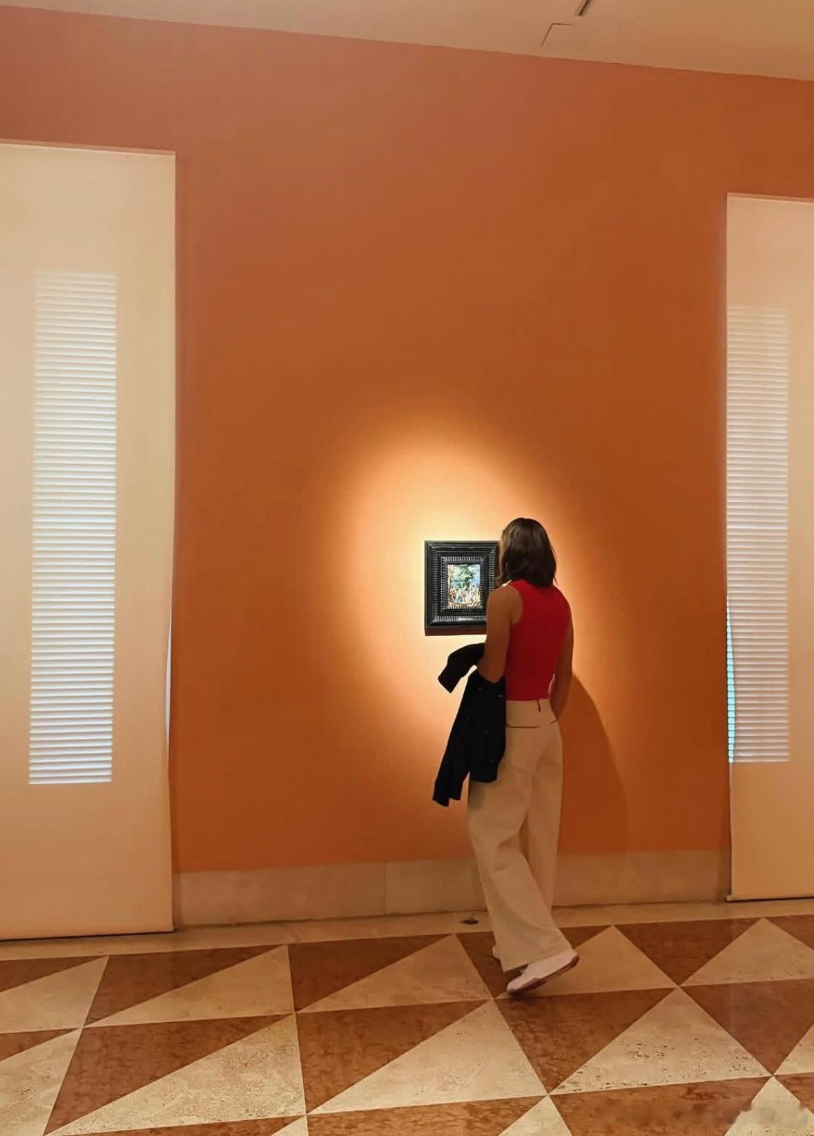 斯瓦泰克，我天马德里1000赛自己的off day，Iga和在西班牙的姐妹朋友一