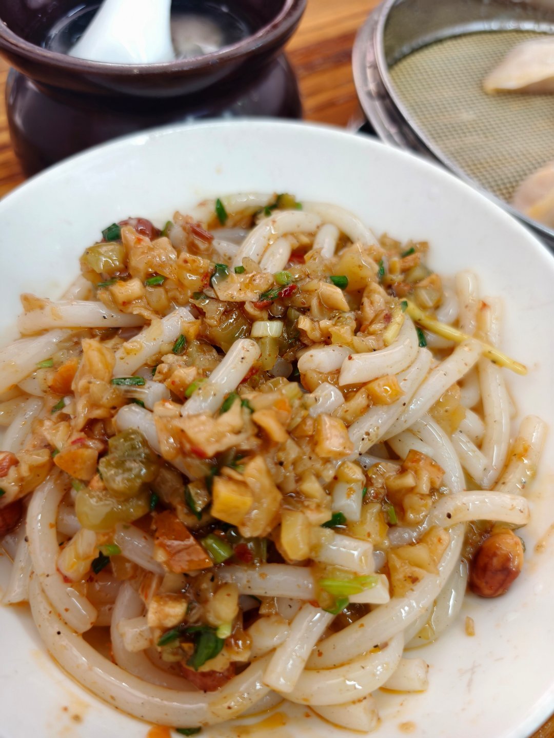 抚州弄必吃榜打卡3/4冷粉✅碱水粑✅饺子粑✅油条包麻糍❎以上都不是我的口味还是来