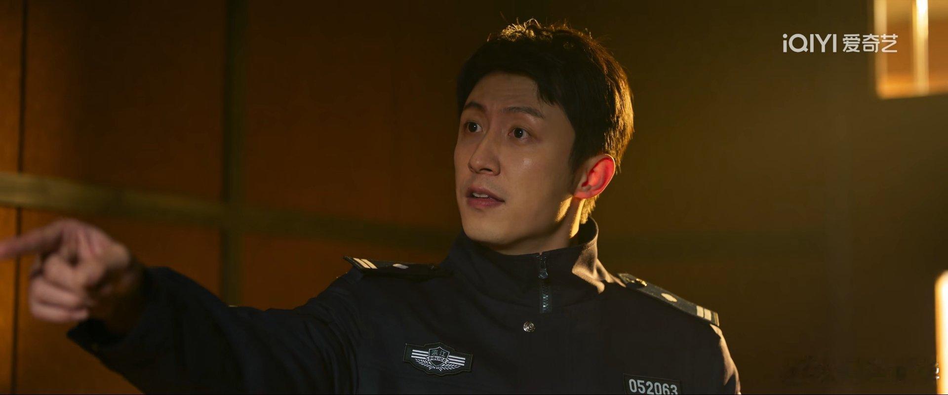 罚罪2开播黄景瑜罚罪2黄景瑜秦枫 第一集，请欣赏第一次穿99式三级警督制服的黄s