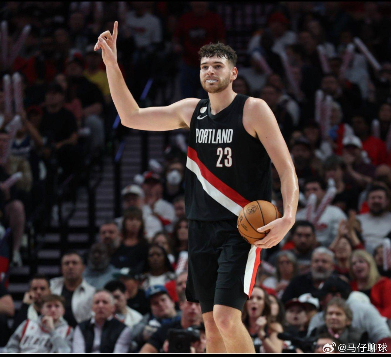 11月11日讯 今日进行的NBA常规赛，开拓者客场挑战魔术。目前三节比赛战罢，开