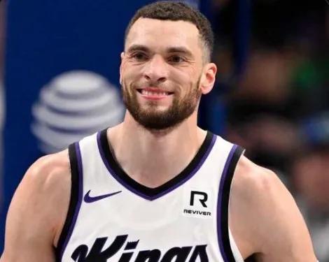 我说，今年NBA交易市场怎么那么冷清，原来都是在等大鱼。
随着，字母哥说要分手，