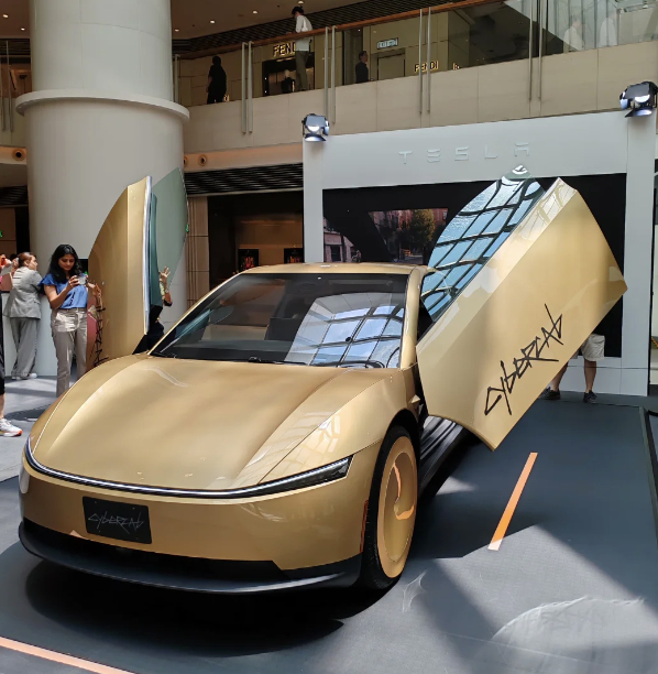 特斯拉Cybercab 将于9月17日-27日在北京、上海亮相，仅为静态展示。地