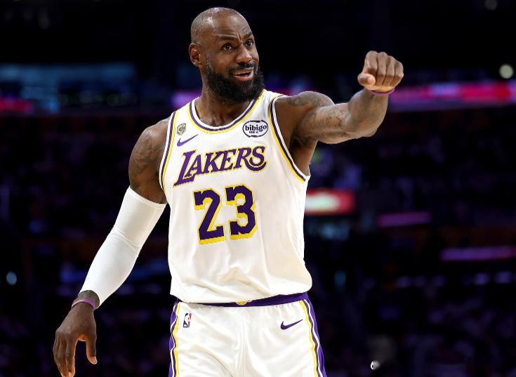 近日湖人媒体人Trevor Lane录制了《Lakers Nation》播客，在