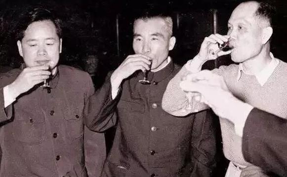 解放战争里，郭景云、张灵甫、刘戡、邱清泉、黄百韬这几个人，明明仗打到最后败局都明