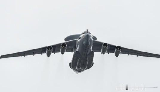 快讯！突发！
美国中央司令部：一架美军 KC-135 空中加油机失事。此次事件涉