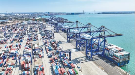 大船绕开新加坡直奔中国，打破“马六甲困局”，中国布局终于起效
 
要理解这步棋的