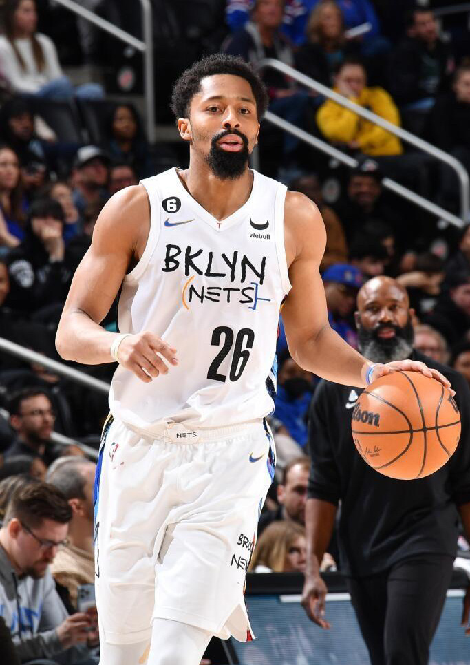 据《洛杉矶时报》湖人记者Dan Woike此前报道，消息人士透露，丁威迪将会在湖