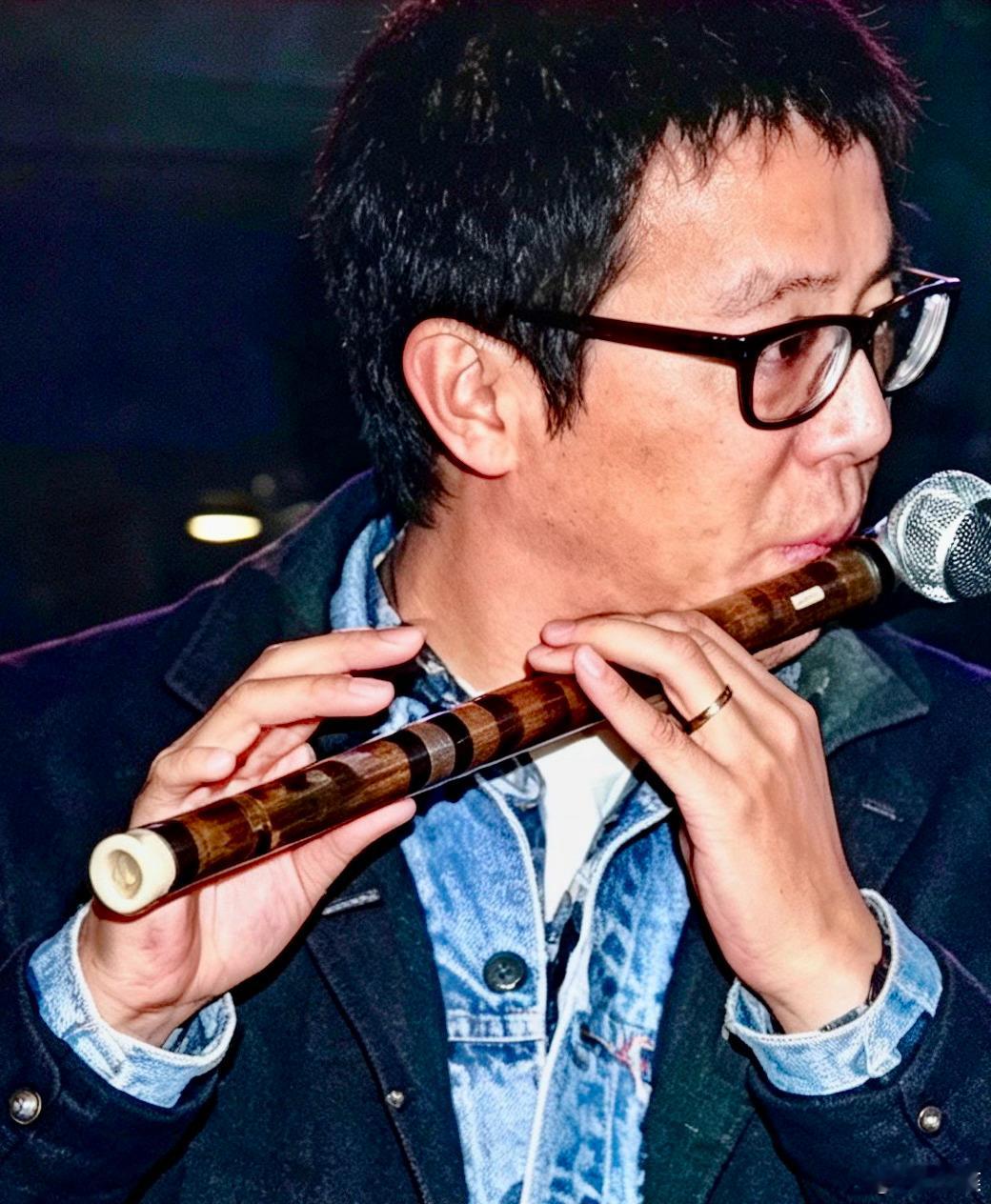 吹笛者，窦唯！ 
