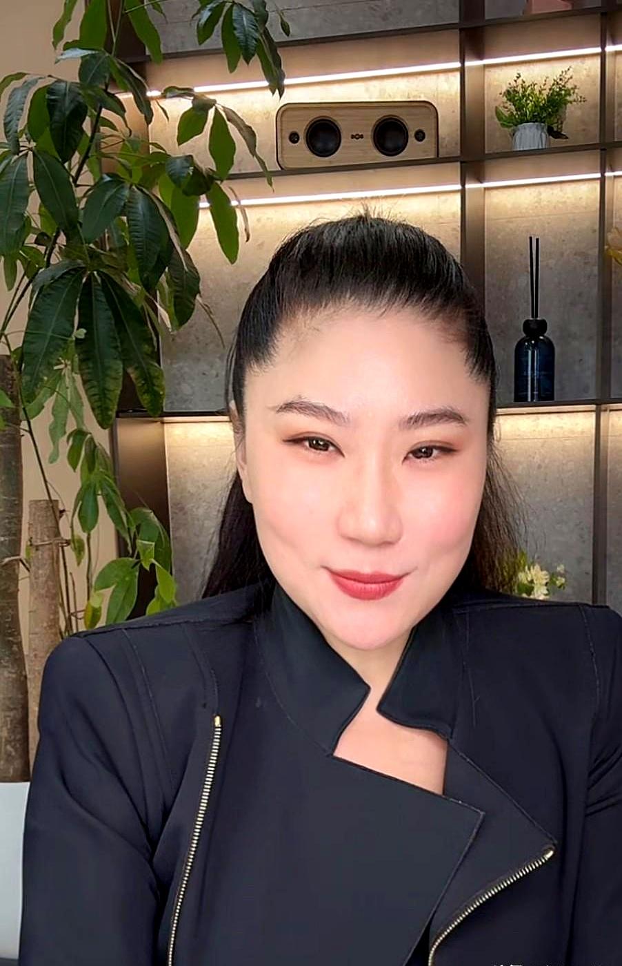 谈了十几年分手后，为啥总想找个一模一样的？
谢贤前女友CoCo的经历说白了就是答