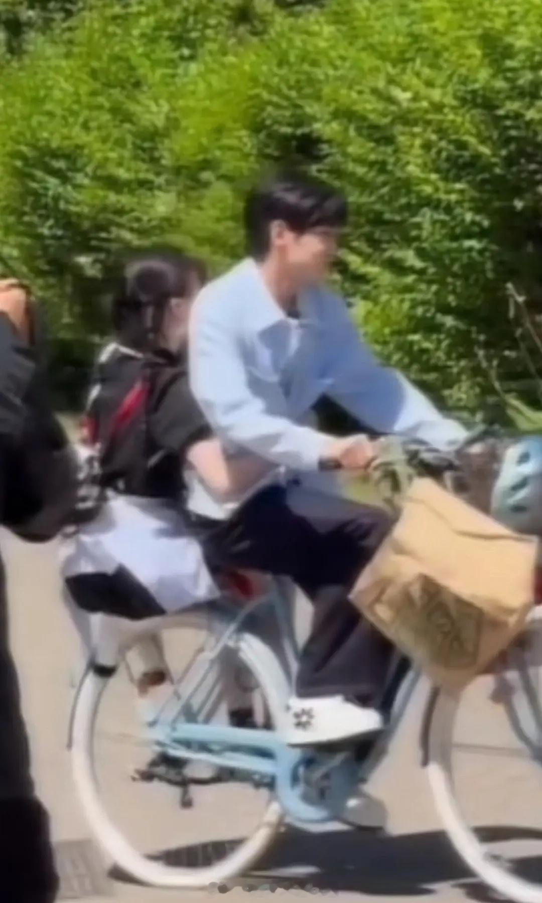 虞书欣参加的是恋综吗？ ​​​
