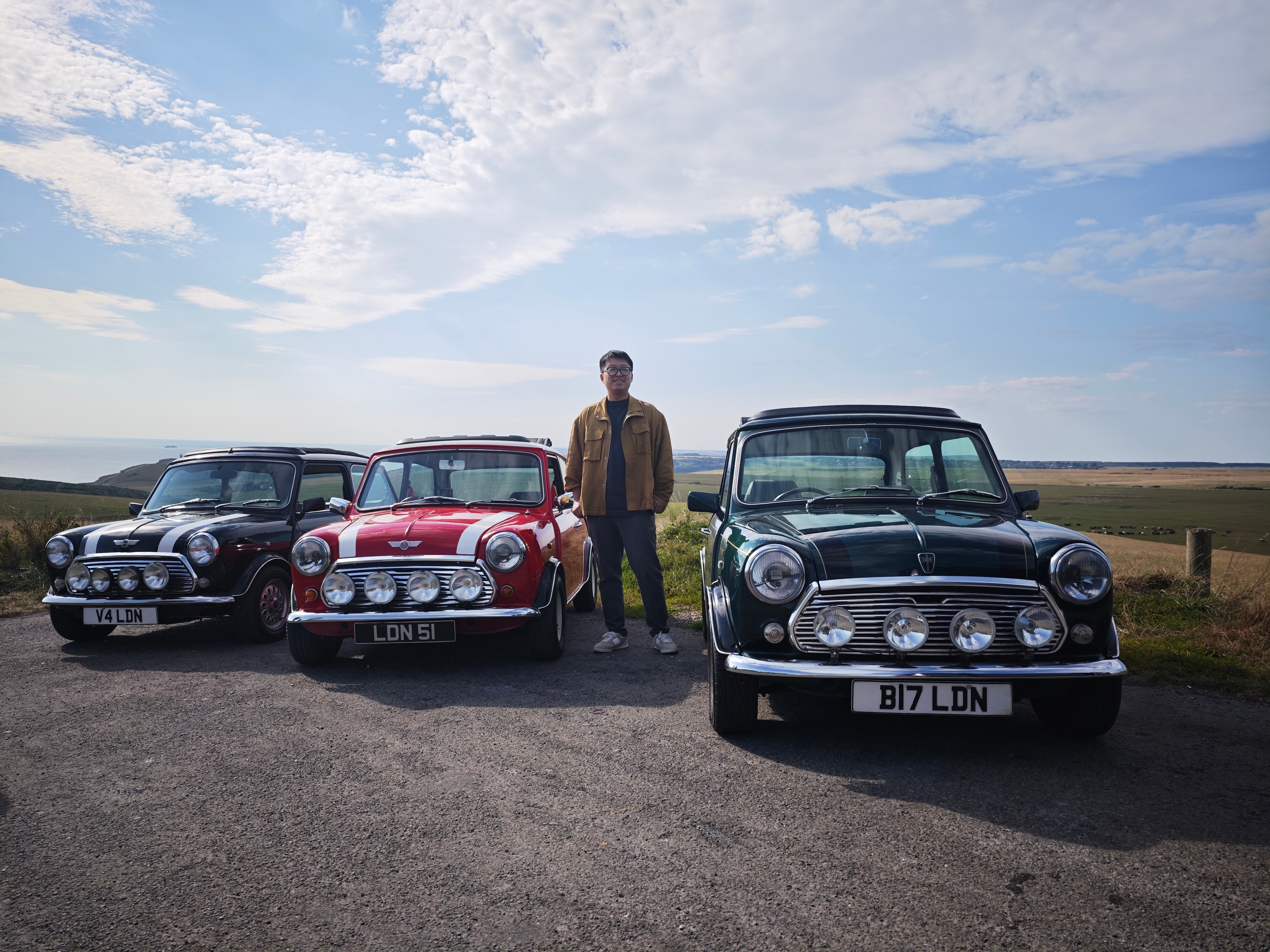 bro今天来开classic MINI​这路 这景 这车夫复何求？  ​​​